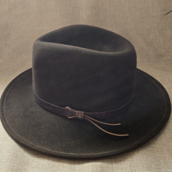Dorfman Pacific Brown Fedora Hat - Picture 7 of 7